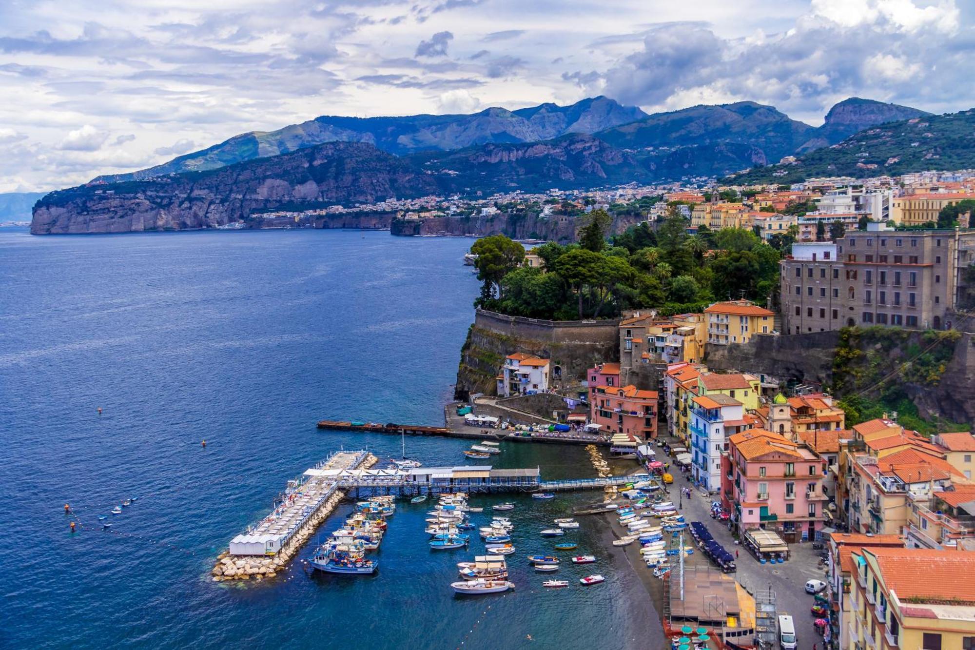 Il Sole Di Montesanto Naples